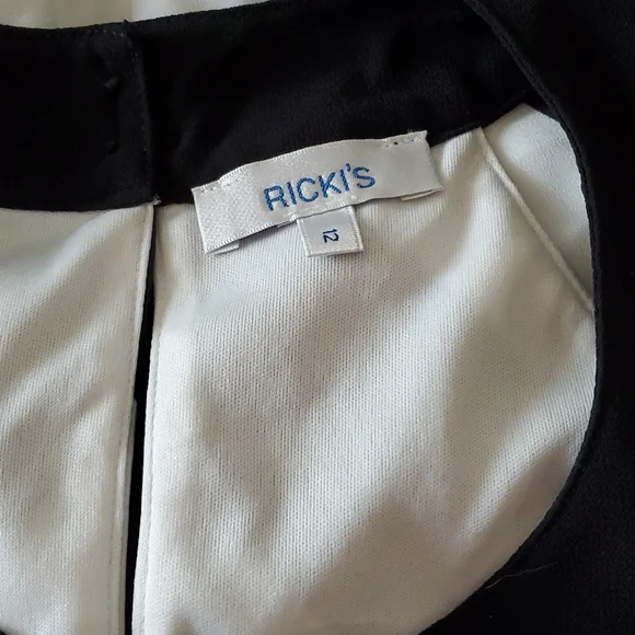 Blouse - Picture 3 of 4